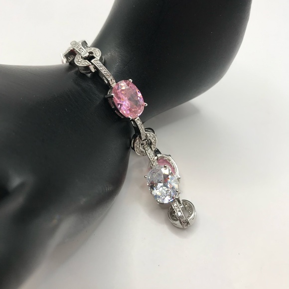 Pretty in Pink All Year Round Bracelet - Picture 3 of 9